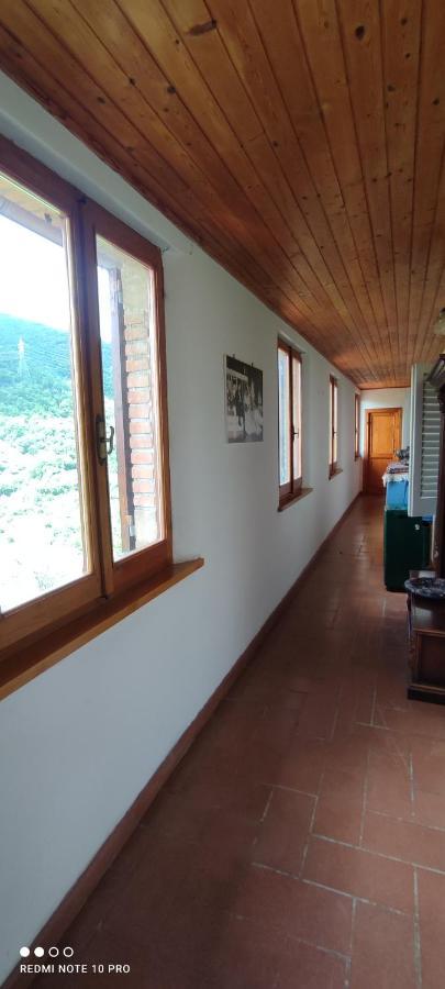 Casa Belvedere A Valle San Martino Di سبوليتو المظهر الخارجي الصورة
