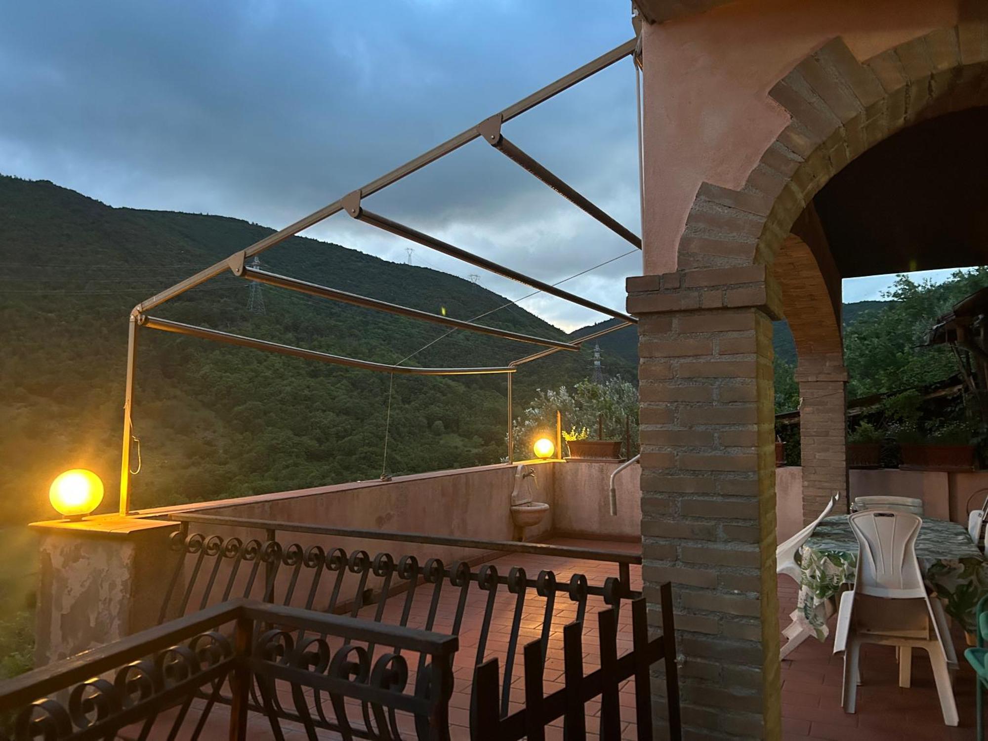 Casa Belvedere A Valle San Martino Di سبوليتو المظهر الخارجي الصورة